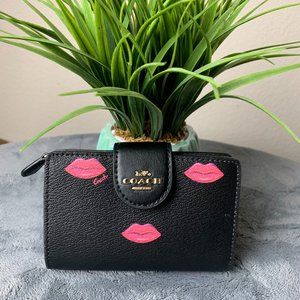 Coach Medium Corner Zip Wallet